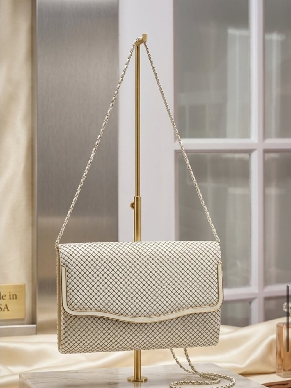 Elegant Cream Chain Shoulder Bag with Woven Pattern